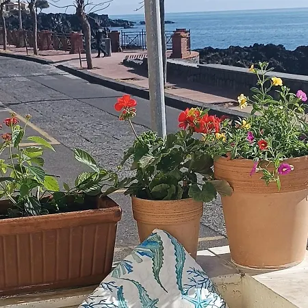 Sicily Little Family 아파트 *