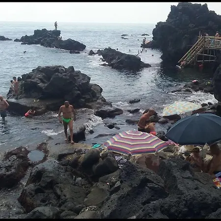 アパート Sicily Little Family アチレアーレ
